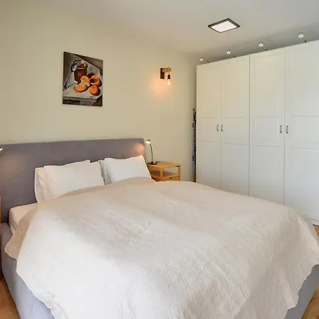 Invest Szklarska 800 B3 דירה